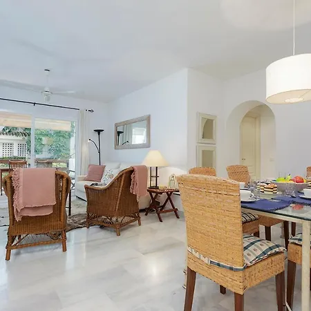 Sun & Terrace Guadalmina - By Rent Me Marbella